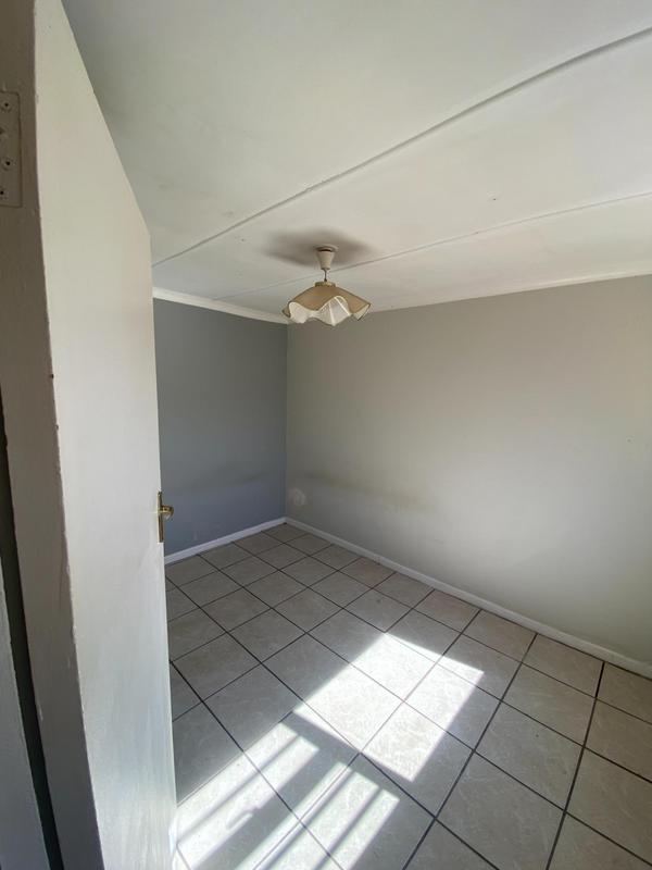 5 Bedroom Property for Sale in Sandbaai Western Cape